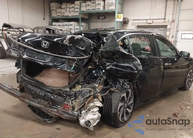 1HGCR2F93HA245600: 43467931