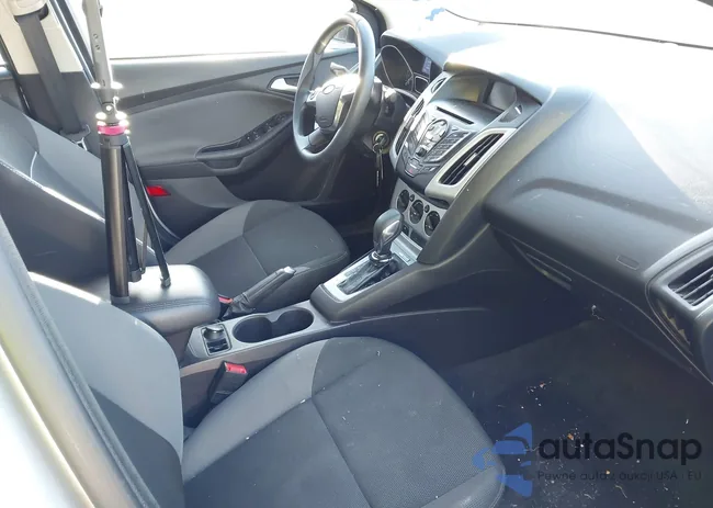 1FADP3F2XEL221141: 43467998