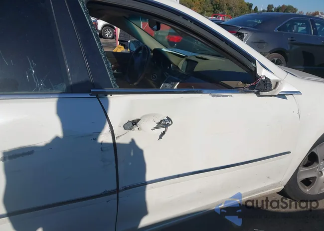 JH4KB16648C004940: 43468005