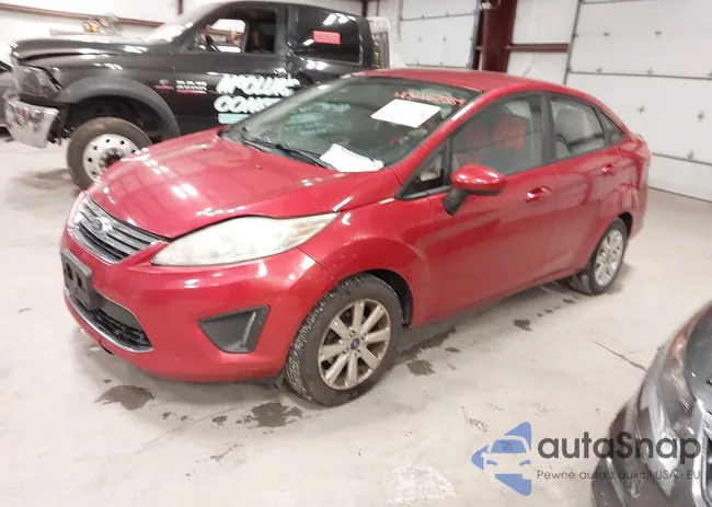 3FADP4BJ9CM153302: 43467085