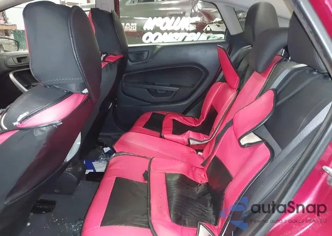 3FADP4BJ9CM153302: 43467085