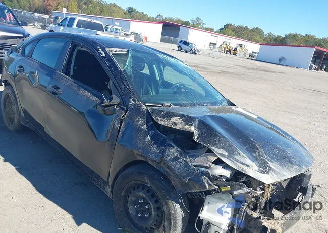 3KPF24AD0LE143720: 43467172