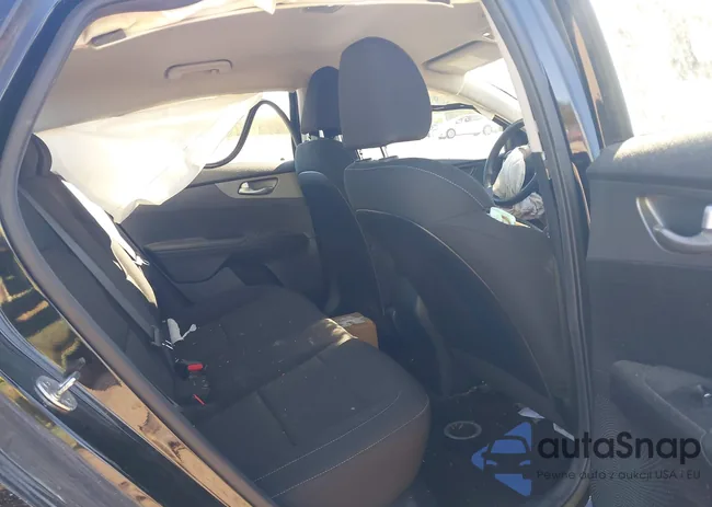 3KPF24AD0LE143720: 43467172