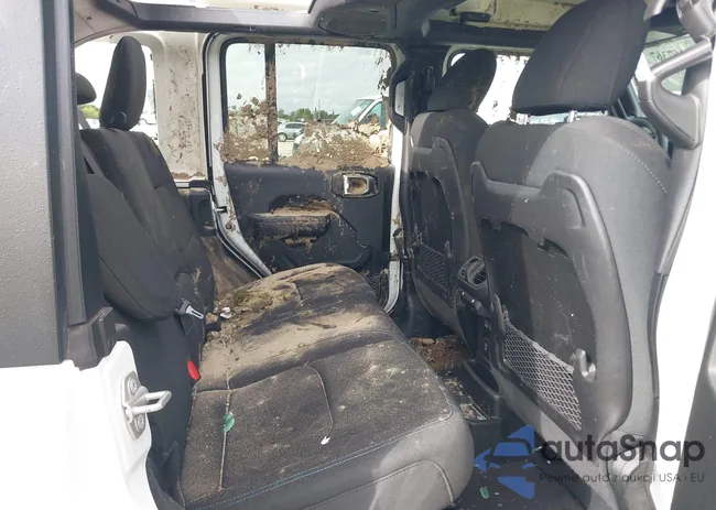 1C4RJXR67RW240984: 43467367