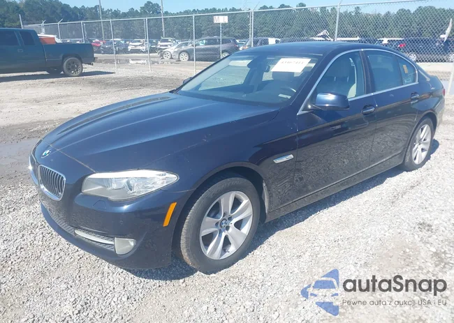 WBAFR1C55BC748061: 43467411