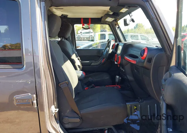 1C4BJWDG4GL265402: 43468530