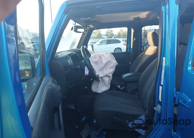 1C4BJWDG1GL166357: 43468573