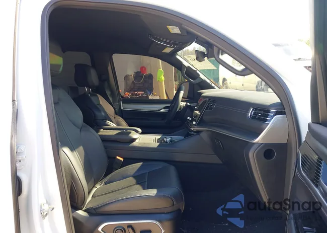 1C4SJVBP6SS502869: 43468822