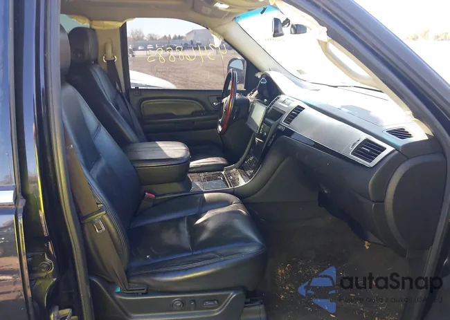 1GYFK63858R105773: 43468885