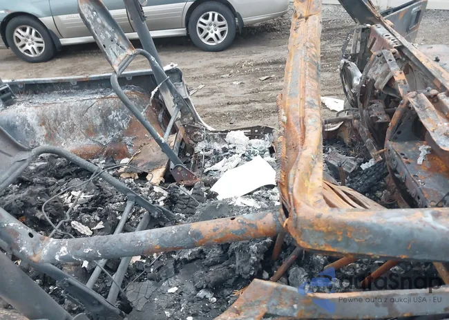 1J4FA29P02P706215: 43468900