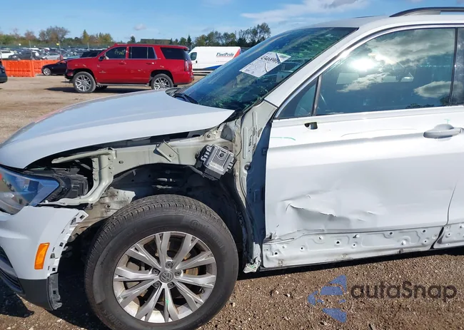 3VV2B7AX7JM106646: 43468901