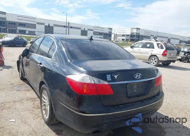 KMHGC4DE6BU117821: 43468180