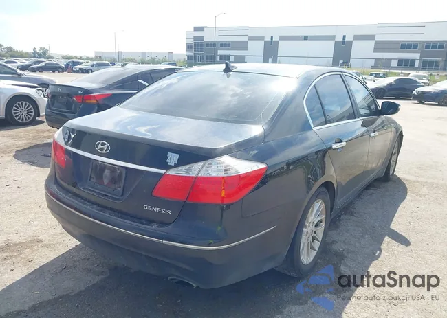 KMHGC4DE6BU117821: 43468180