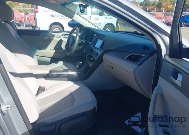 5NPE24AF6GH285892: 43468252