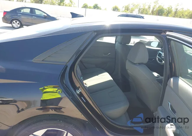 KMHLS4AG5PU433869: 43468262