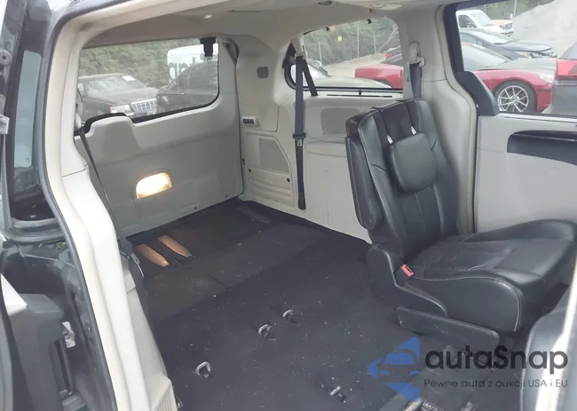 2C4RC1GG8FR655903: 43468437