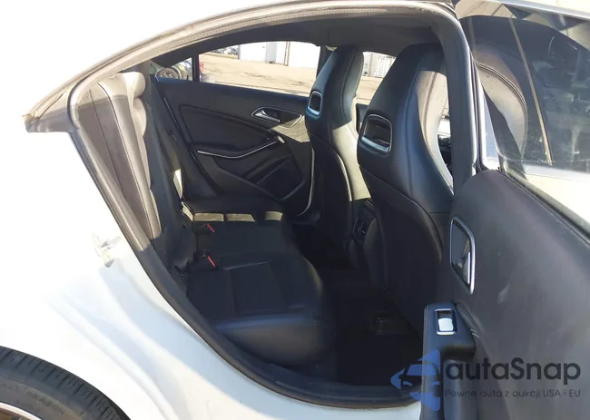 WDDSJ4EB6EN132042: 43469570