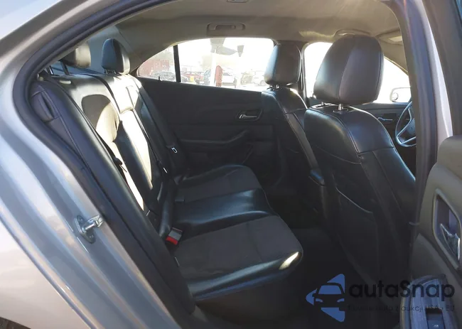 1G11E5SL9EF160109: 43469805