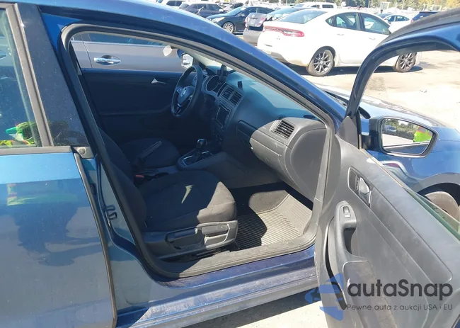 3VW2K7AJ3FM351491: 43469927