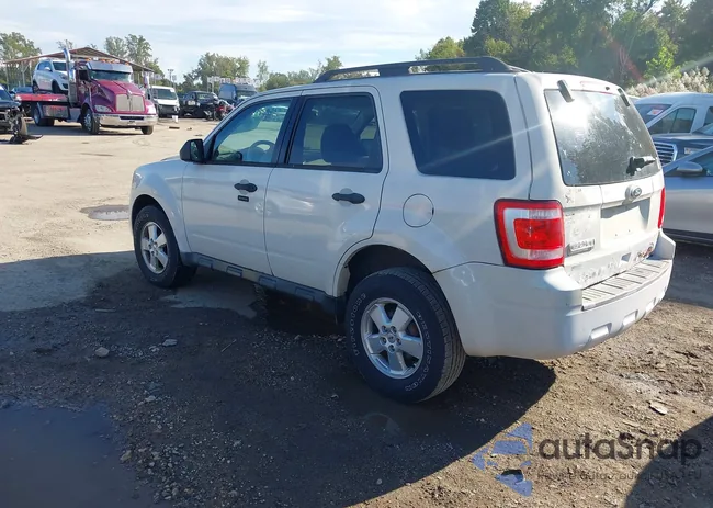 1FMCU9D76AKD14542: 43469349