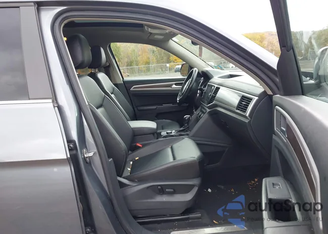 1V2MR2CA8JC584024: 43470836