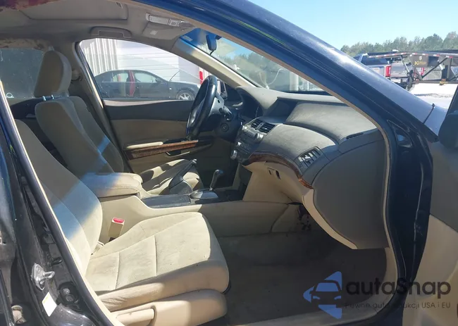 1HGCP26738A138664: 43470098