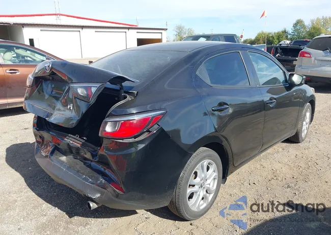 3MYDLBYV4JY316661: 43470165