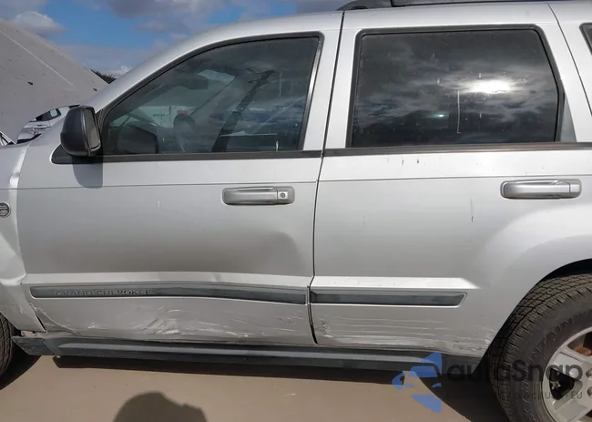 1J8HR48P27C570780: 43471595