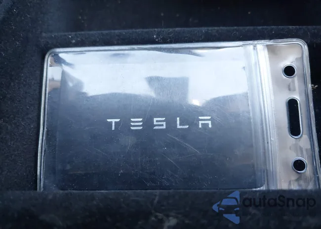 5YJ3E1EB1MF903070: 43471677