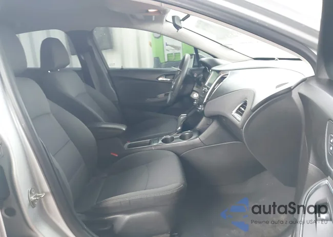 1G1BE5SM8J7111453: 43471946