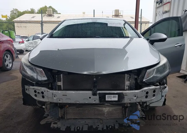 1G1BE5SM8J7111453: 43471946