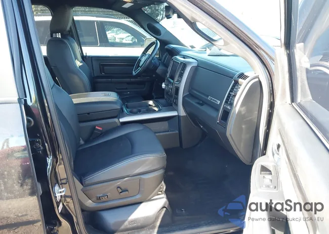 1C6RR7YT0JS107762: 43471087