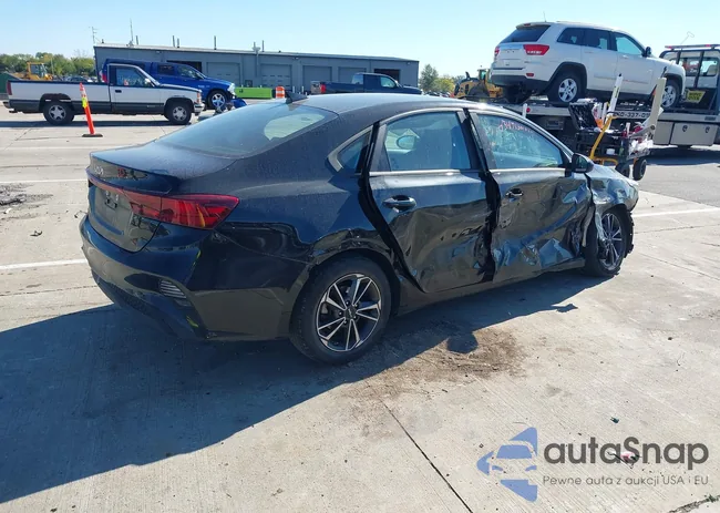 3KPF24AD7NE417255: 43471310