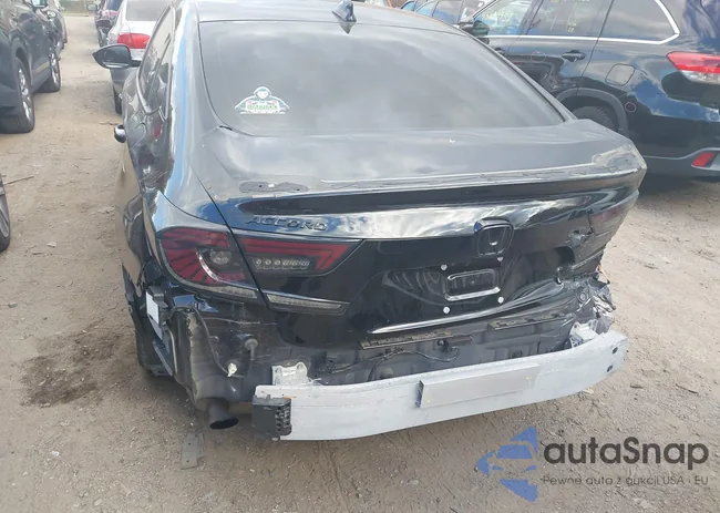 1HGCV2F37NA017859: 43472660