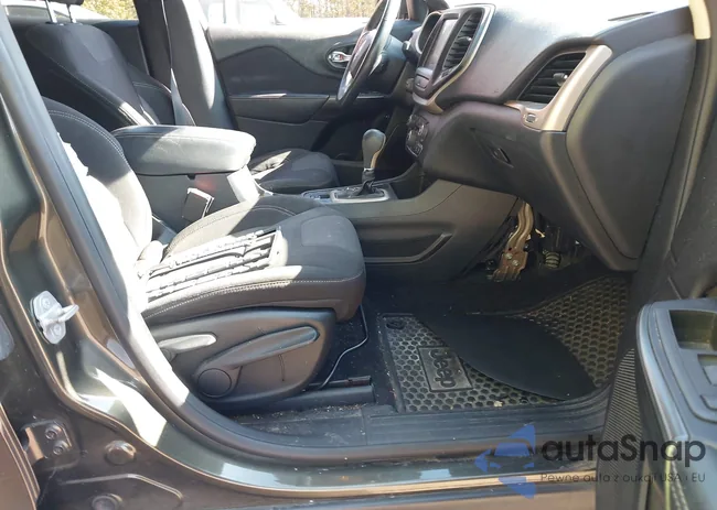 1C4PJLCB1FW532650: 43473947