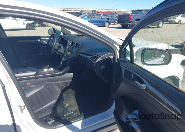 3FA6P0HD2JR251994: 43473951