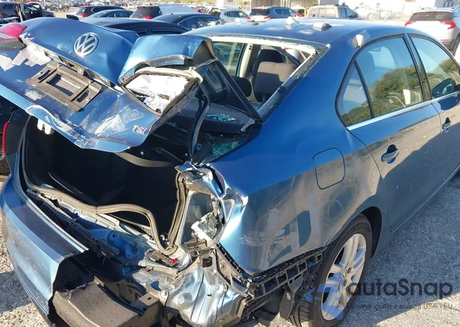 3VW2B7AJ5HM304336: 43473312