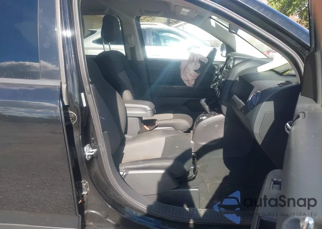 1C4NJDBB4CD616158: 43473427