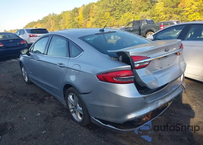 3FA6P0LU1JR132437: 43474721