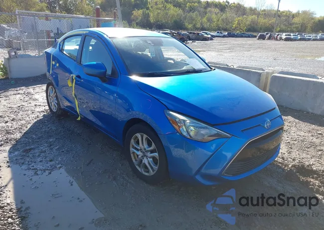 3MYDLBZV8GY127034: 43474945