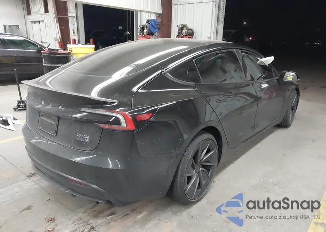 5YJ3E1ET5RF825103: 43475663