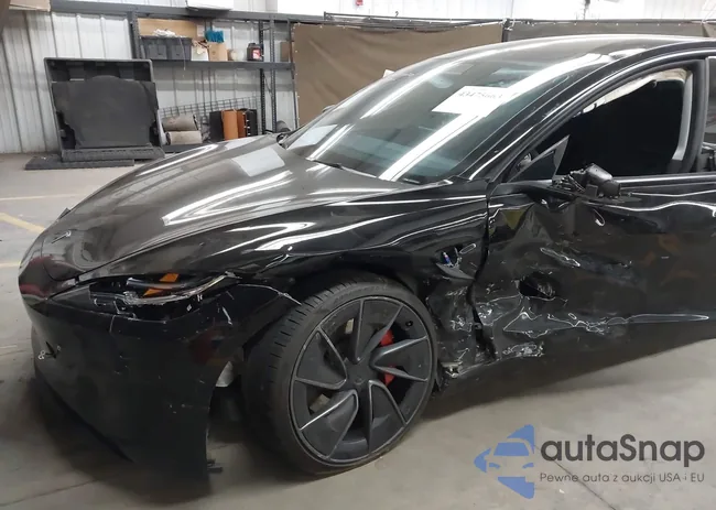 5YJ3E1ET5RF825103: 43475663