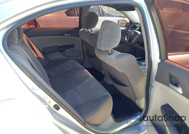 1HGCP2F38AA095409: 43475717