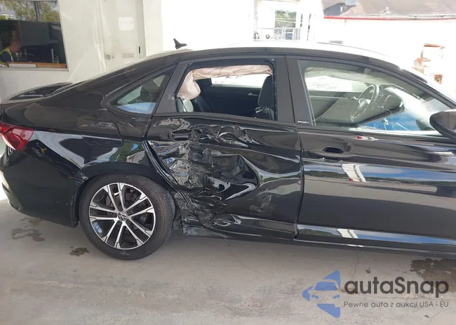 3VWBM7BU9RM039313: 43475746