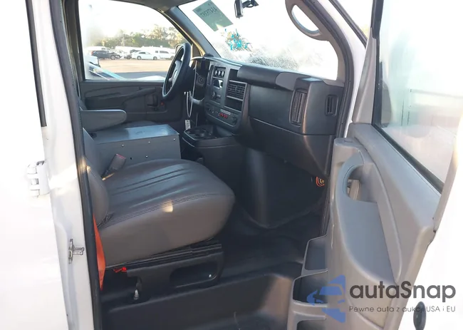 1GCWGFCB4E1122593: 43475357