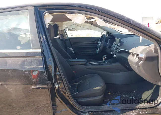 1N4BL4BV4NN384896: 43475451