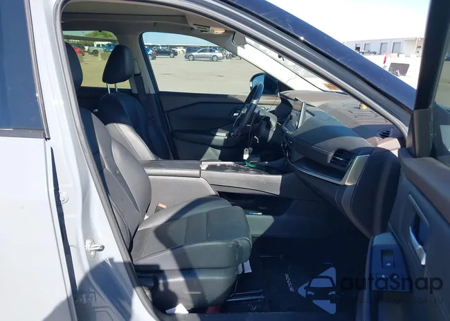 JN8BT3BA1PW009261: 43476488