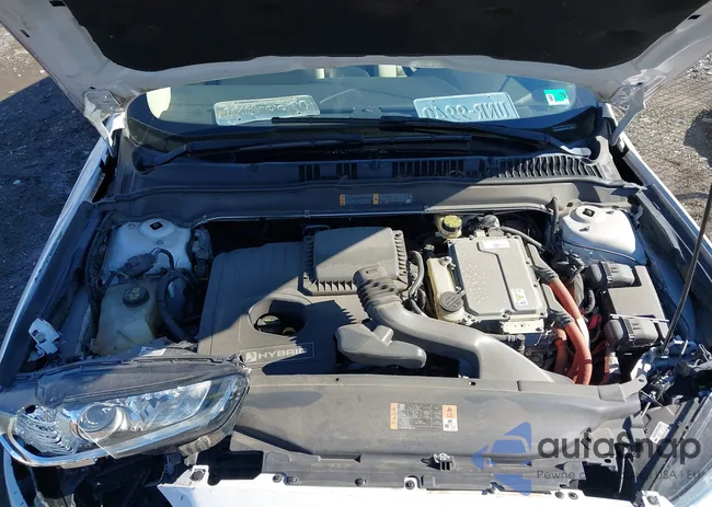 3FA6P0LU9ER252475: 43476877