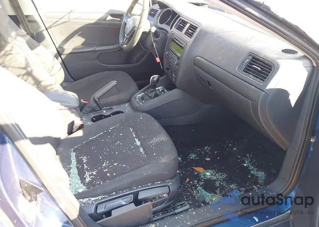 3VW2K7AJ3FM334920: 43476881