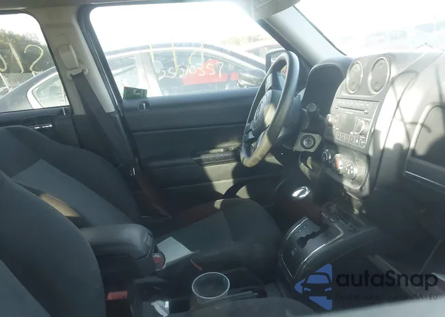 1C4NJRBB1FD383227: 43477052